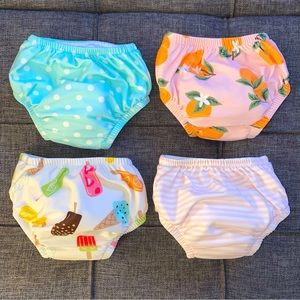 💦👶🏼 LIKE NEW! 4 Swim Diapers 6-12 Months